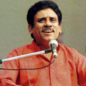 Vonod Sehgal | listen to vinod sehgal songs online vinod sehgal songs Vonod Sehgal | listen to vinod sehgal songs online vinod sehgal songs